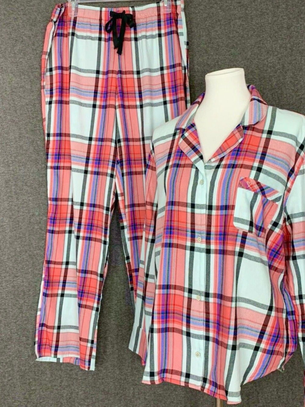 Victorias Secret Flannel pajama set NWT Large light blue red black